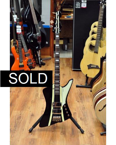 Sandberg Forty Eight Black (stripes/matching headstock)